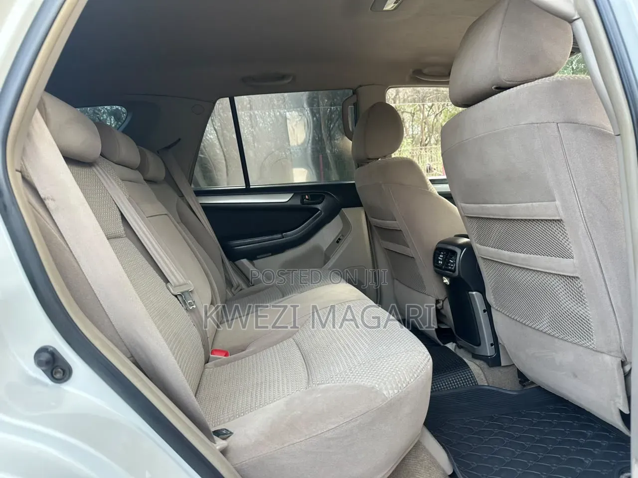 Toyota Hilux Surf 2004 White