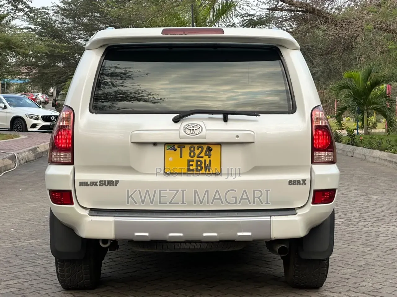 Toyota Hilux Surf 2004 White