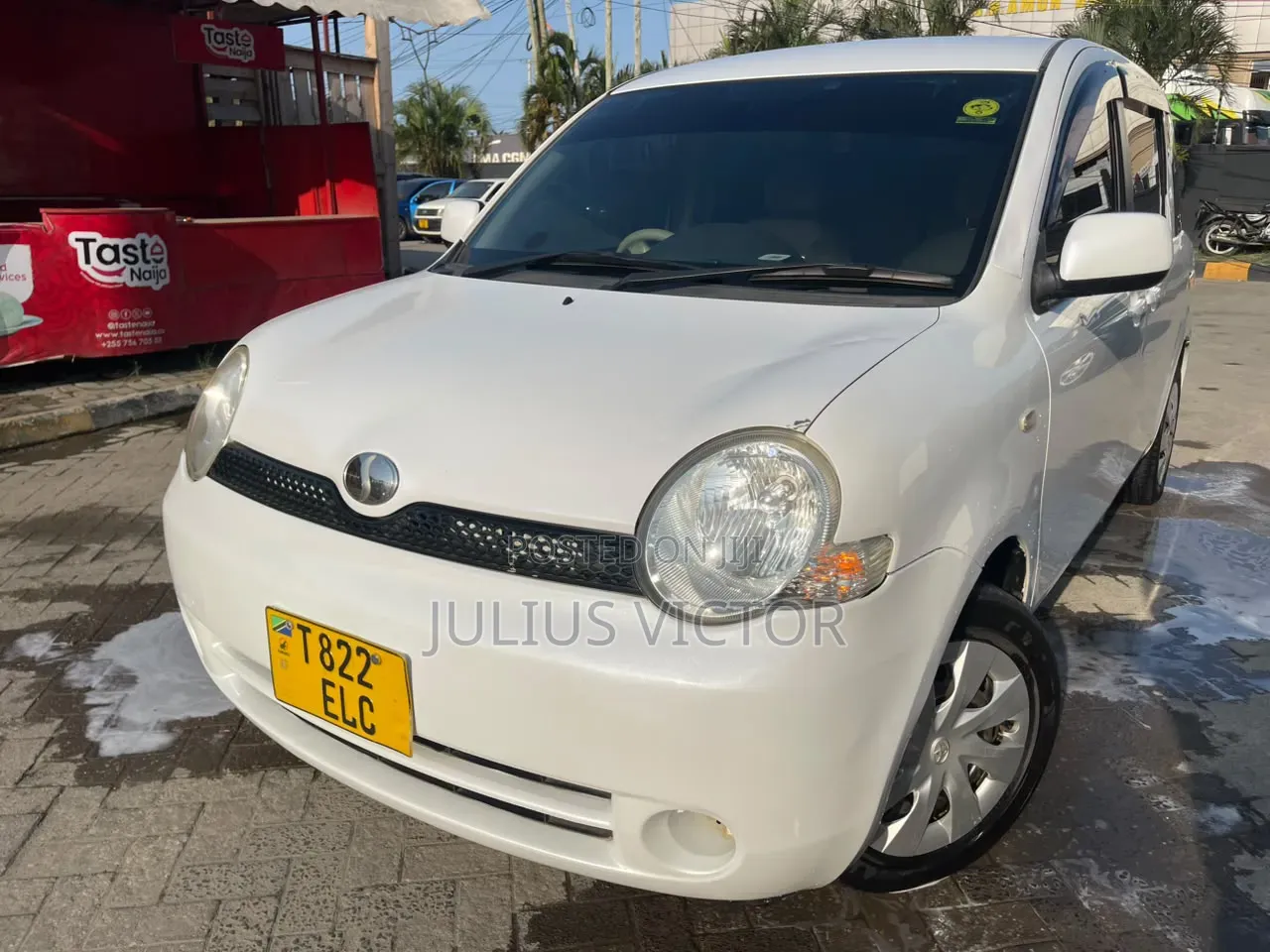 Toyota Sienta 2006 White