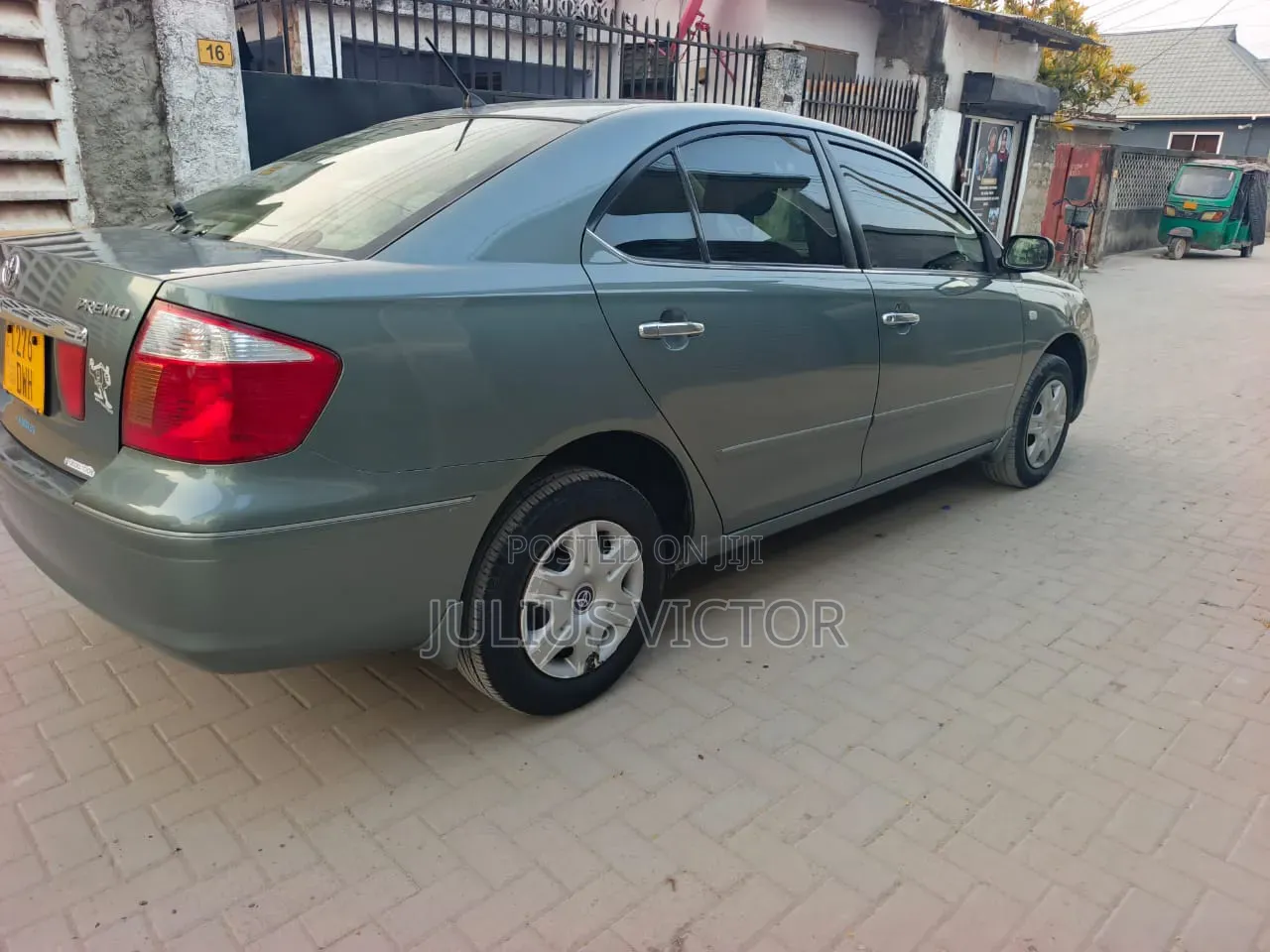 Toyota Premio 2004 Green