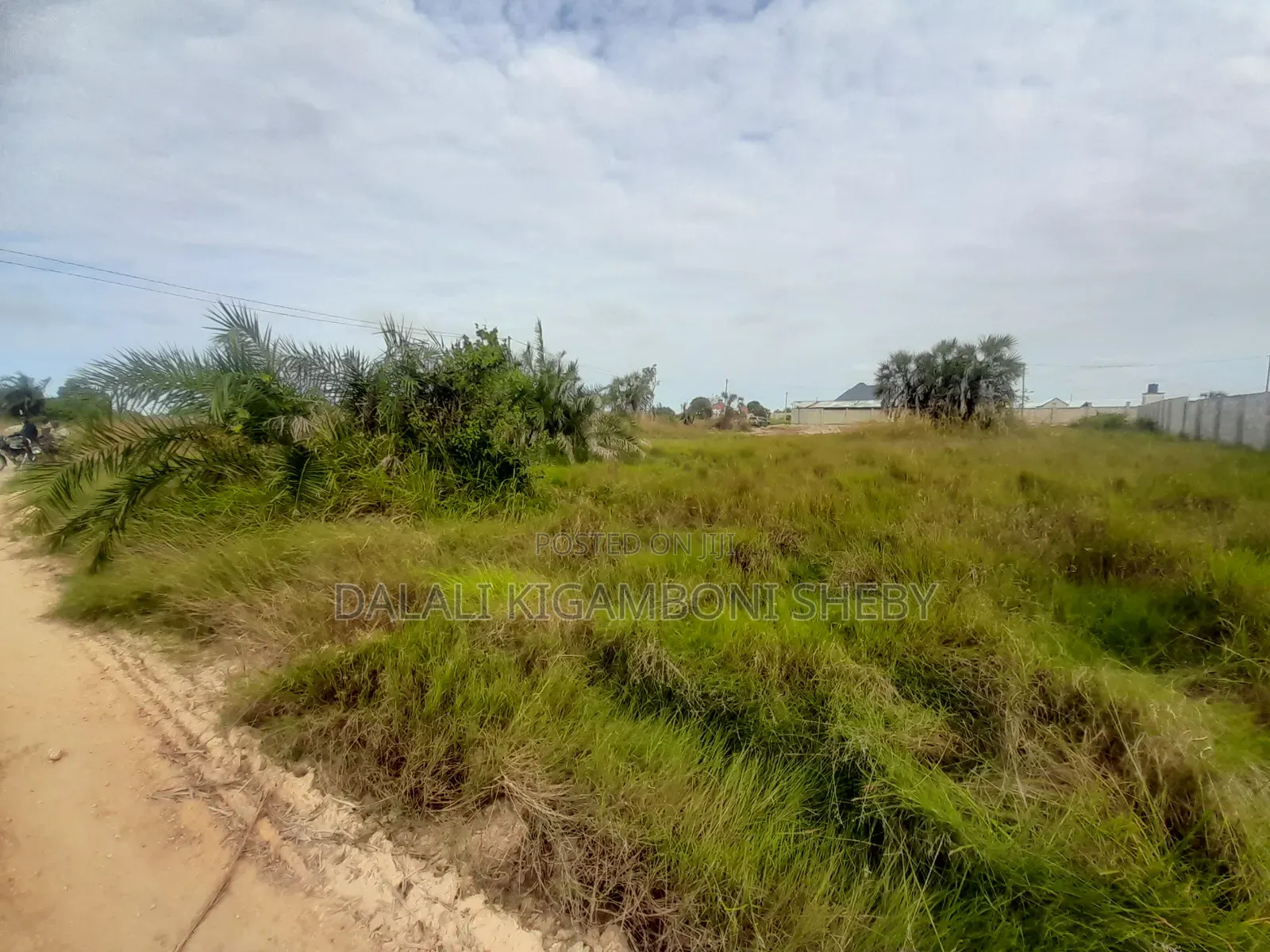 Kiwanja Kinauzwa Kigamboni Cheka