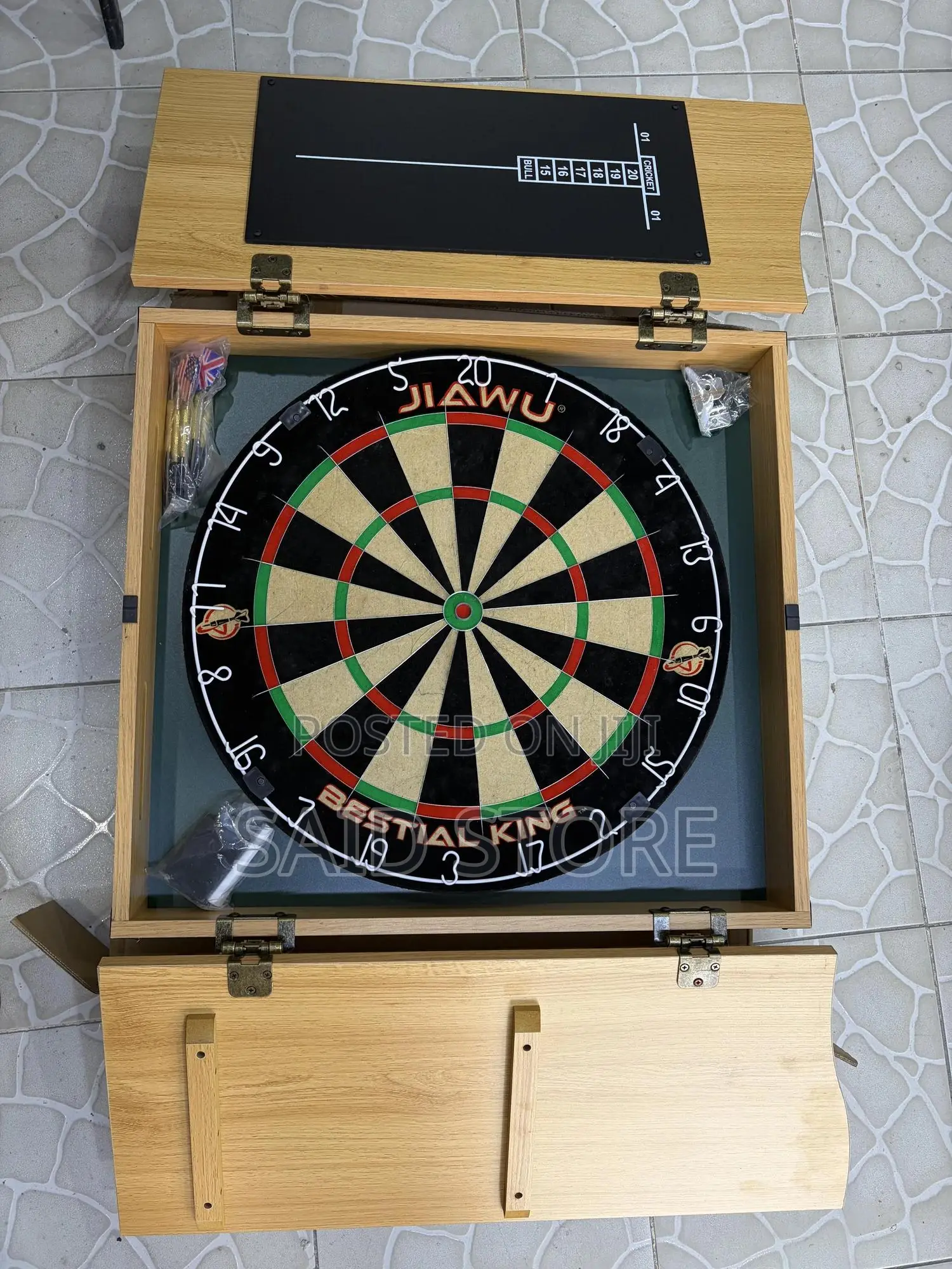 High Quality Deluxe Solid Wood Dartboard Cabi