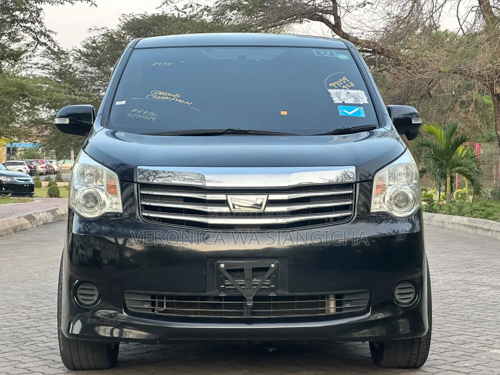 Toyota Noah 2011 Black
