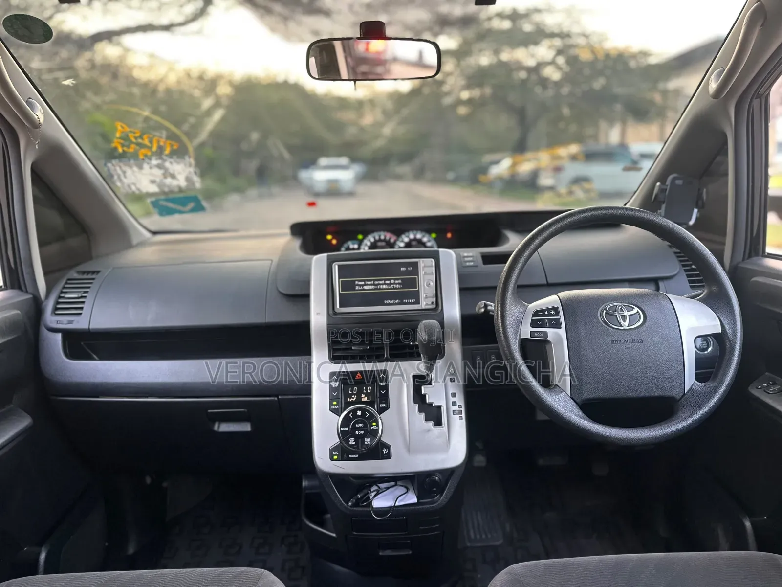 Toyota Noah 2011 Black