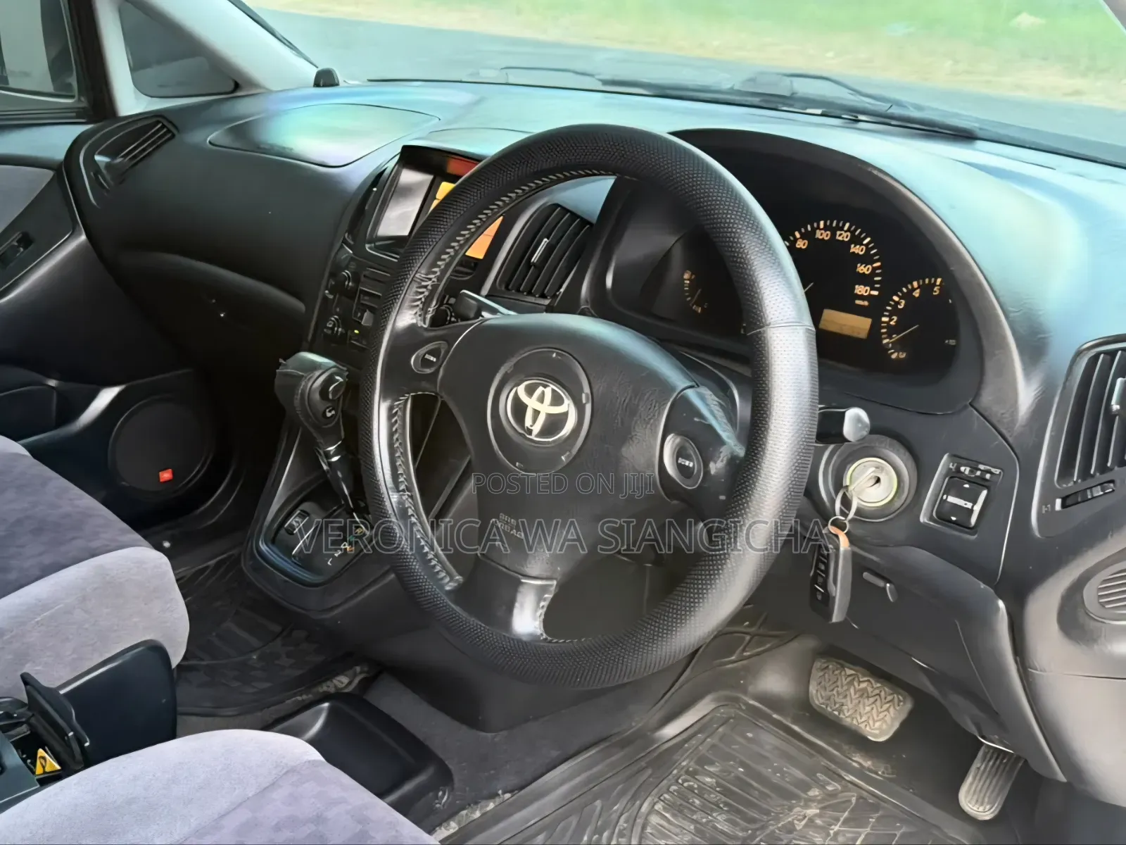Toyota Harrier 2004