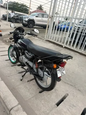 Bajaj Boxer 125 2025 Black