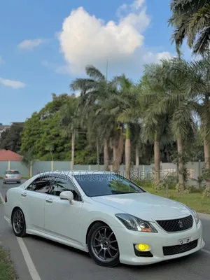 Toyota Crown 2009 White