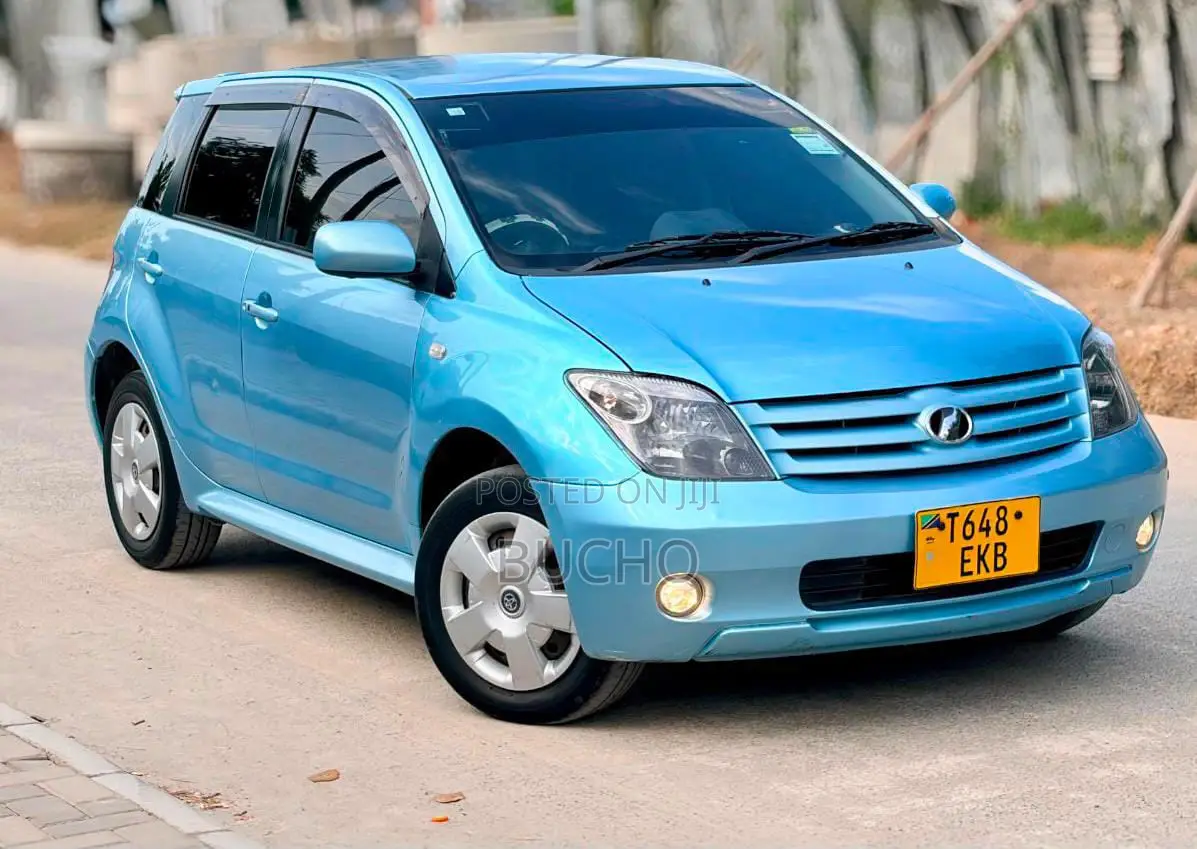 Toyota IST 2006 Blue
