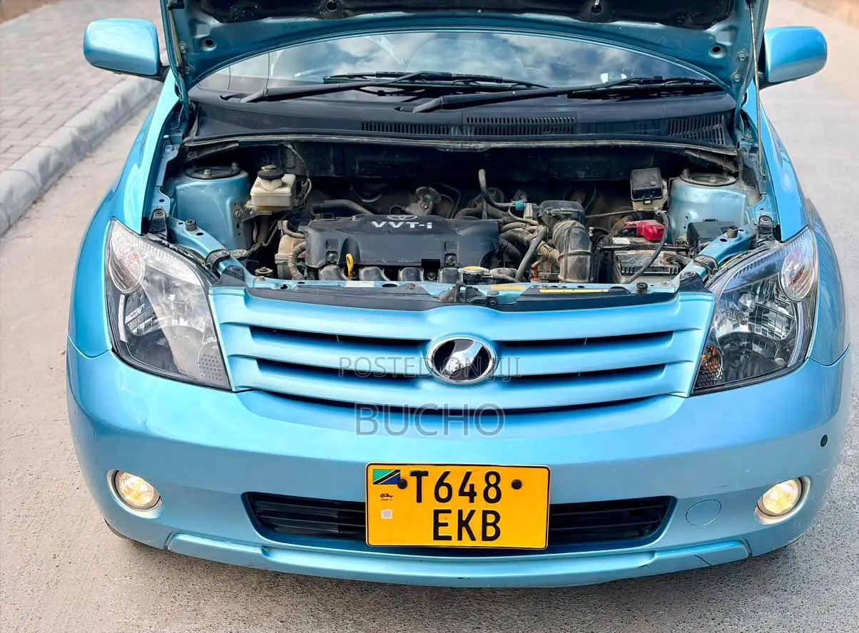 Toyota IST 2006 Blue