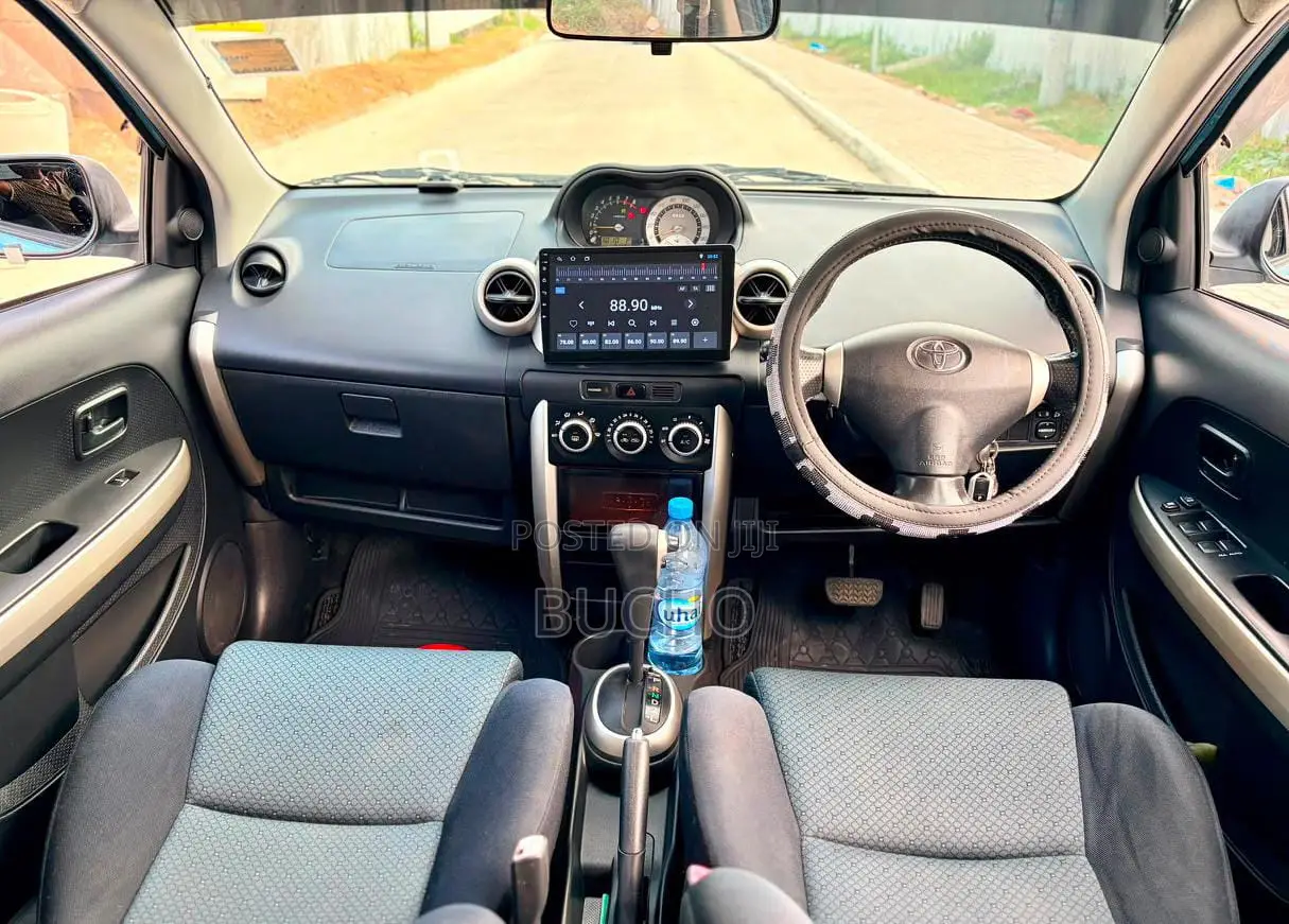 Toyota IST 2006 Blue