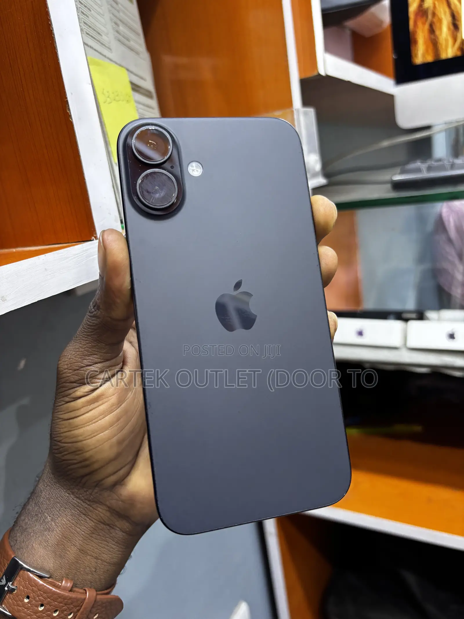 New Apple iPhone 16 Plus 128 GB Black
