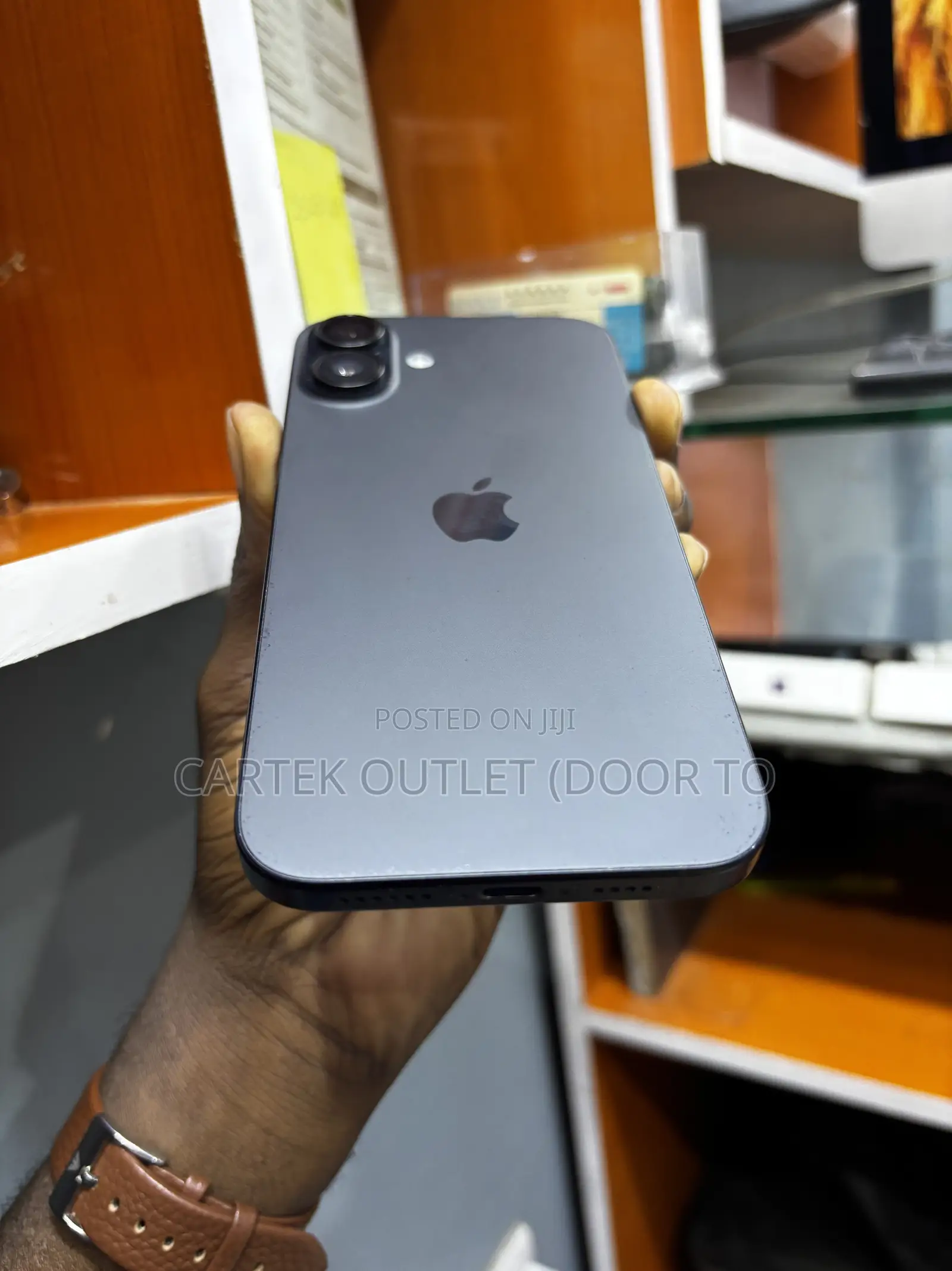 New Apple iPhone 16 Plus 128 GB Black