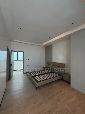 Furnished 4bdrm Penthouse in Masaki for rent