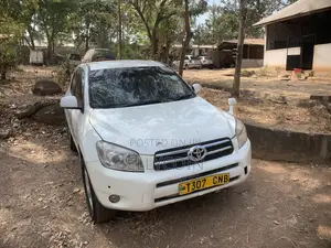 Toyota RAV4 2008 White