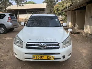 Toyota RAV4 2008 White