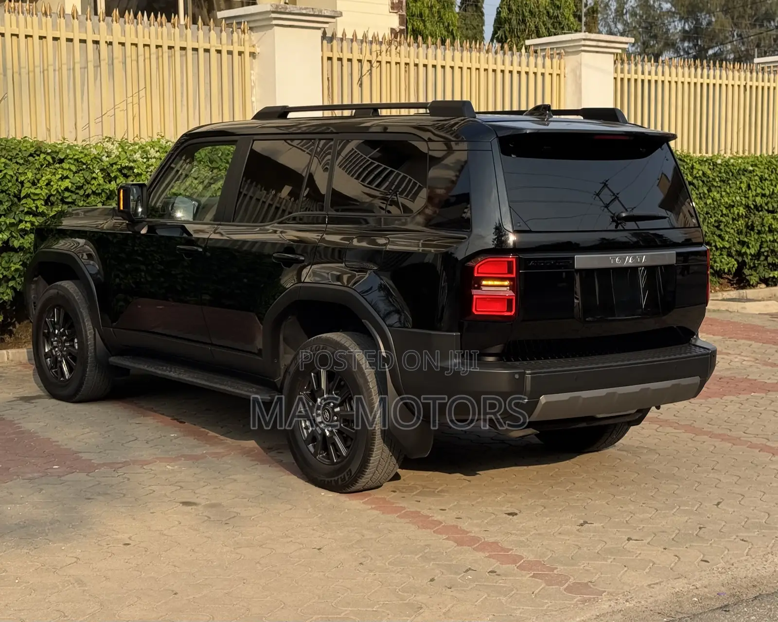 Toyota Land Cruiser Prado 2024 Black