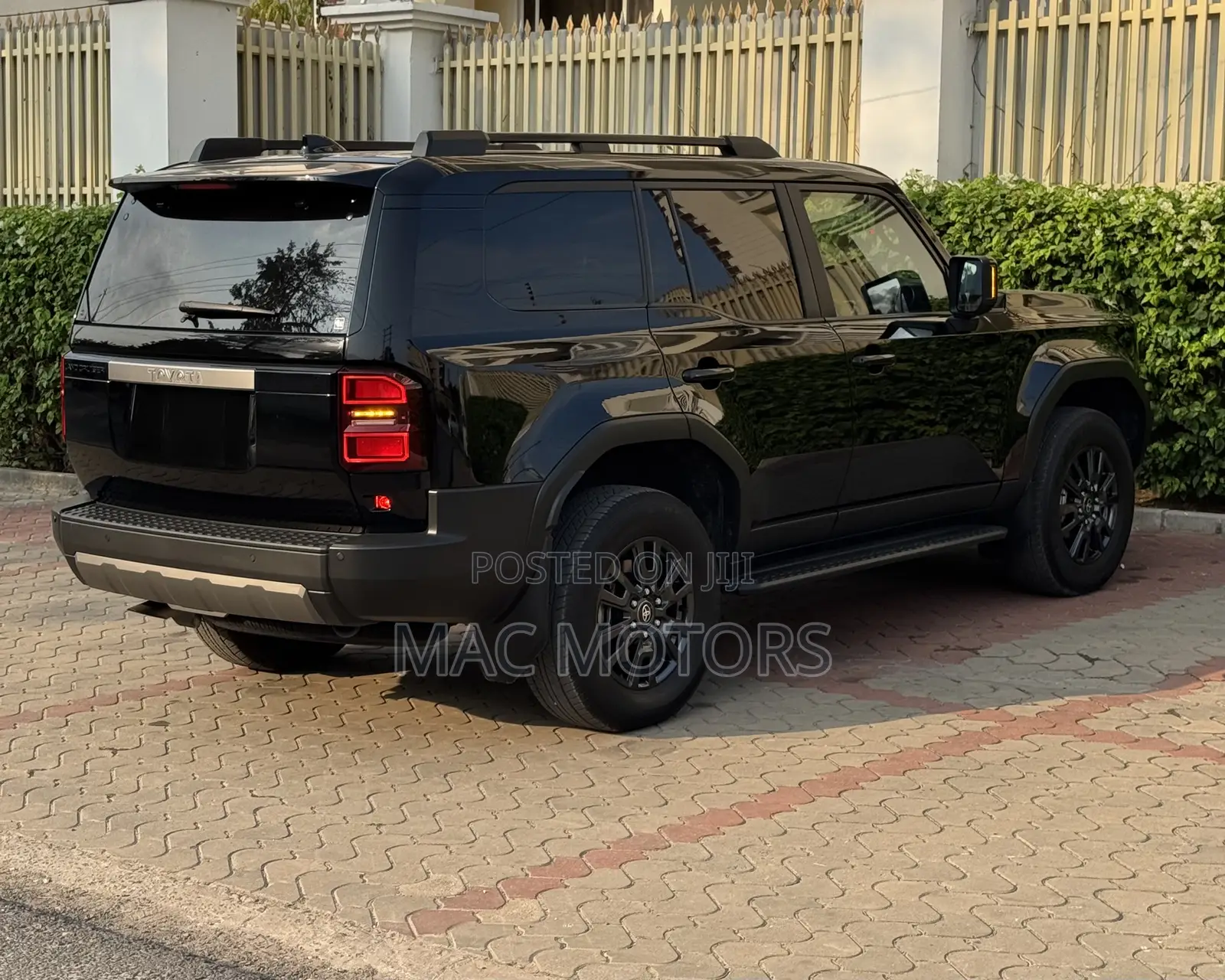 Toyota Land Cruiser Prado 2024 Black
