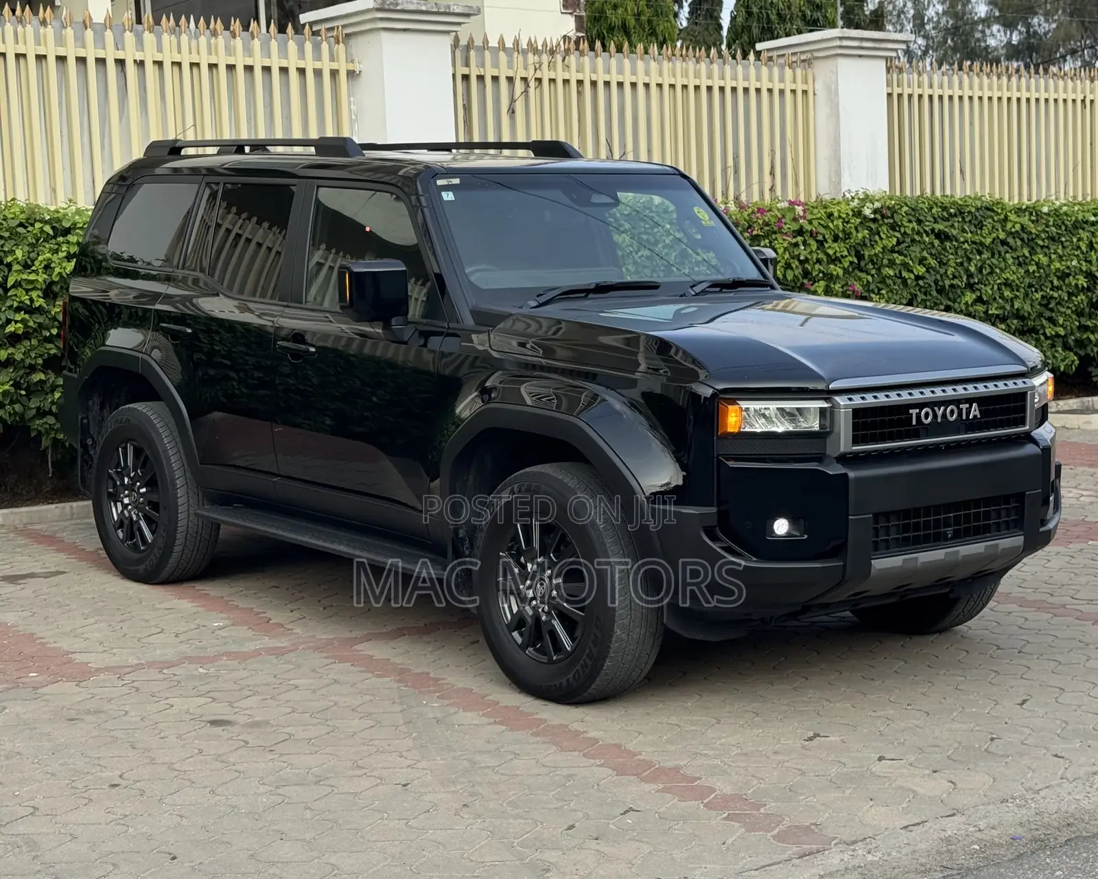 Toyota Land Cruiser Prado 2024 Black