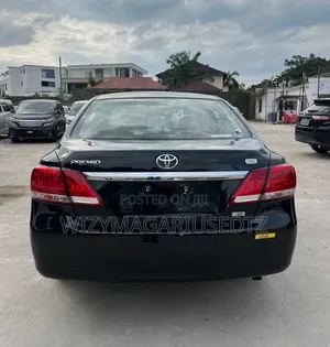 Toyota Premio 2018 Matt Black