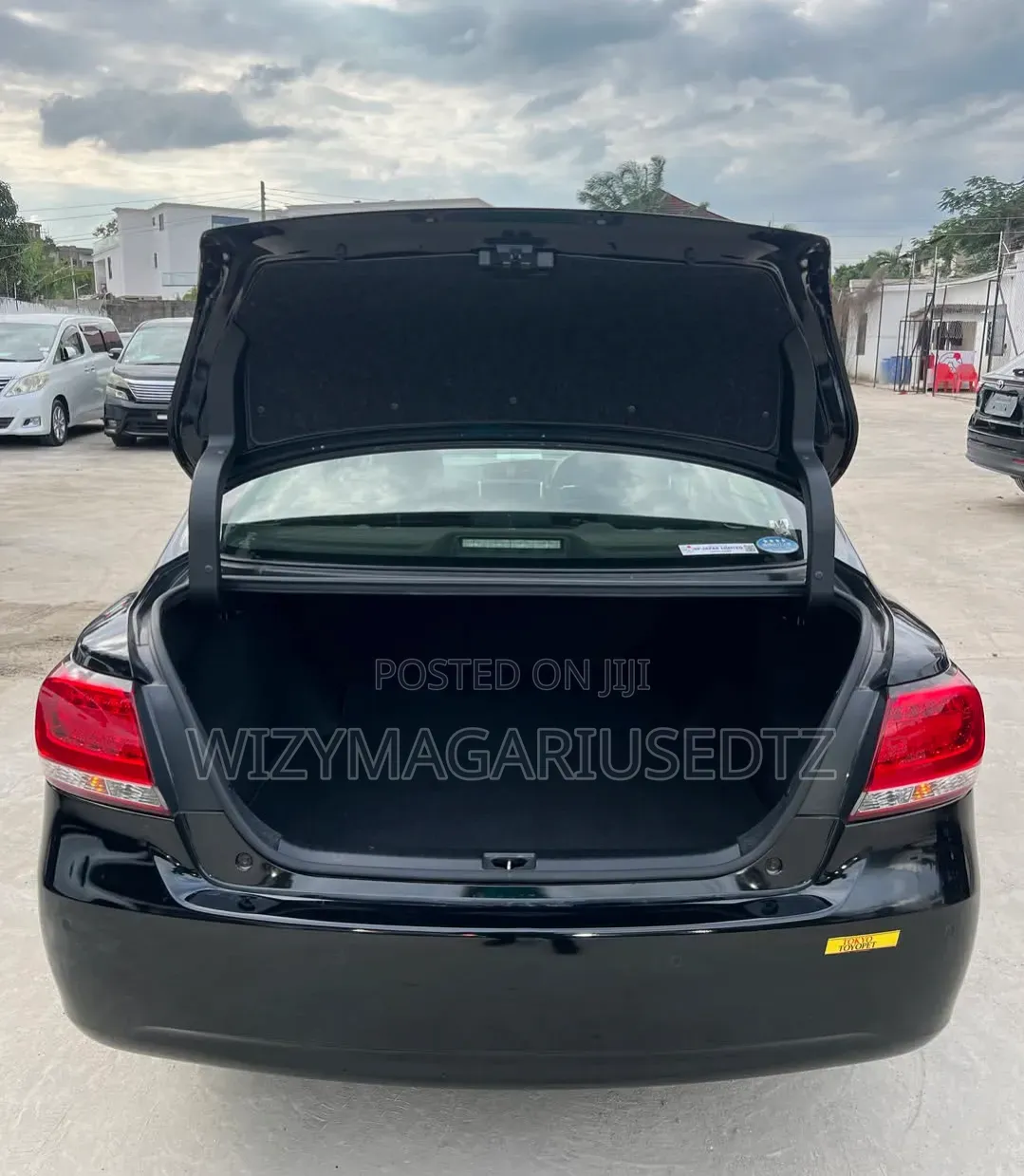 Toyota Premio 2018 Matt Black