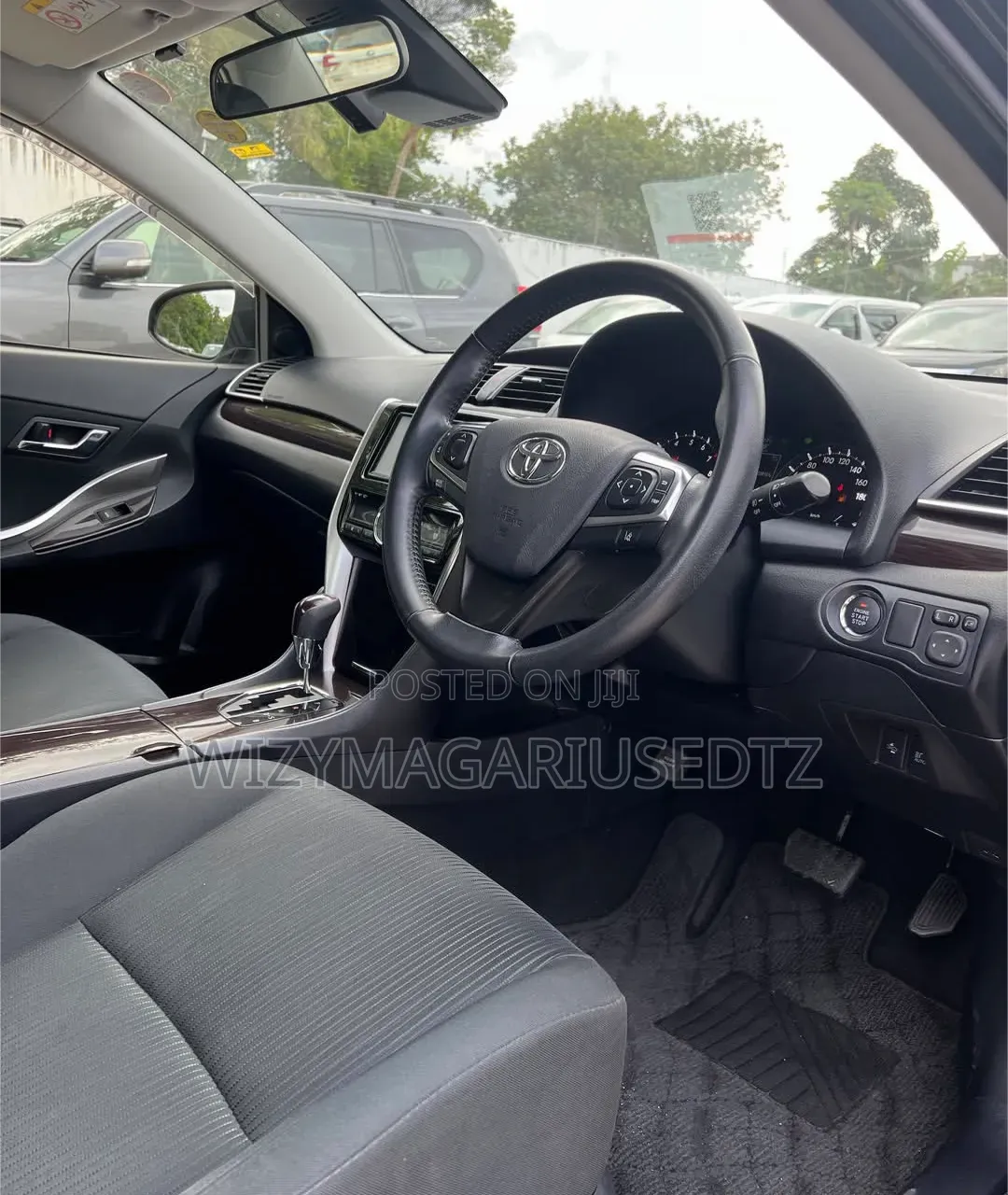 Toyota Premio 2018 Matt Black