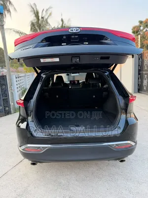 Toyota Harrier 2023 Black