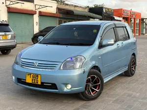 Toyota Raum 2006 Blue