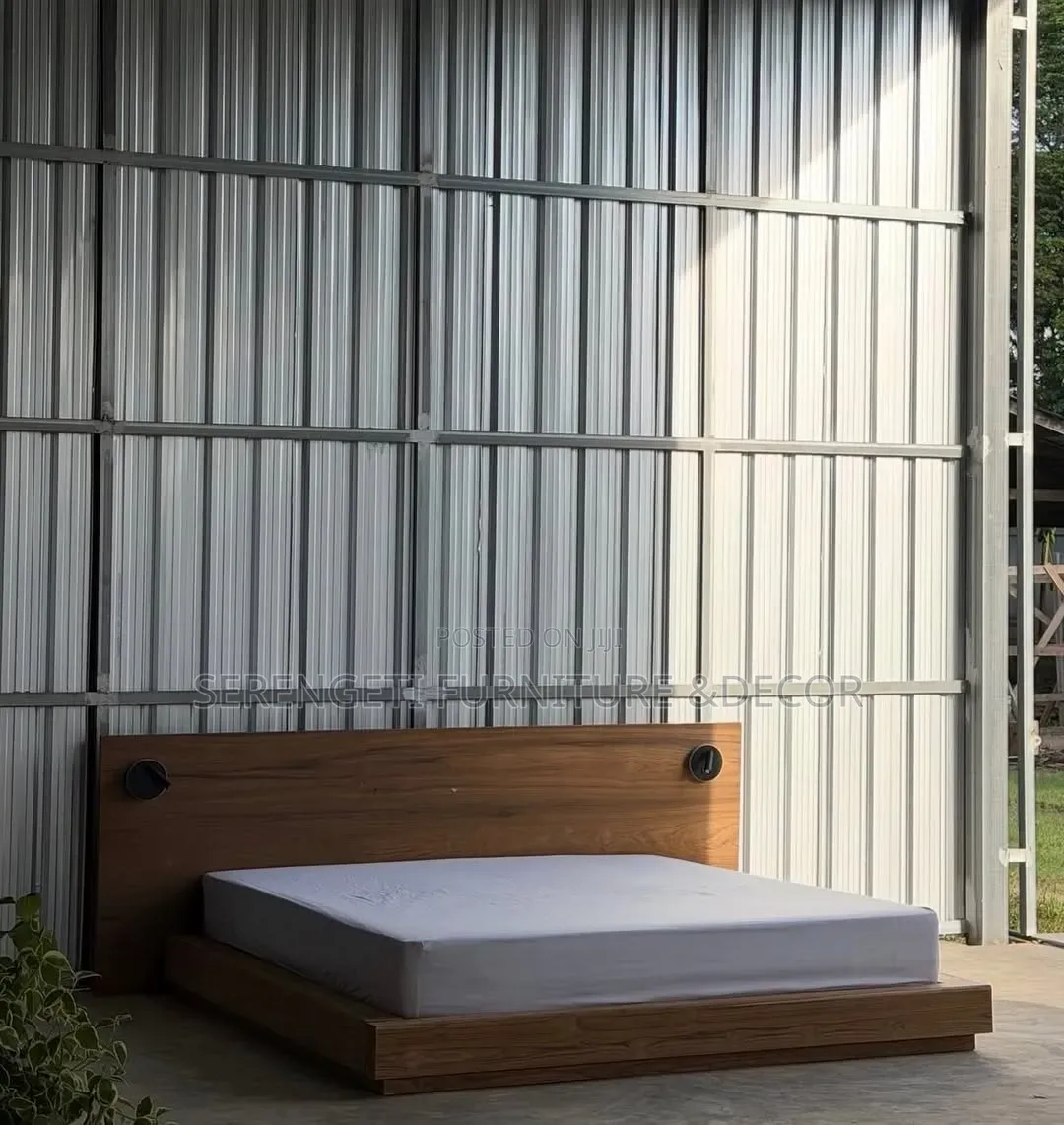 Classic Designed Wooden Bed