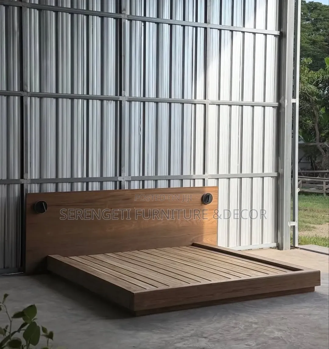Classic Designed Wooden Bed