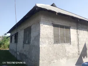 5bdrm House in Tanzania Daresalaam., Ilala for sale