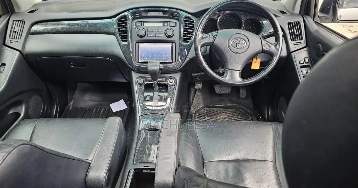 Toyota Kluger 2004 Black