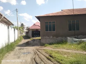 6bdrm House in Tanzania Daresalaam., Ilala for sale