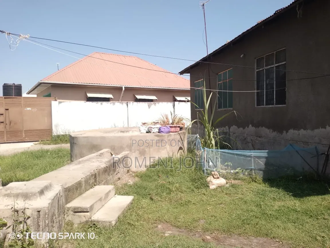 6bdrm House in Tanzania Daresalaam., Ilala for sale