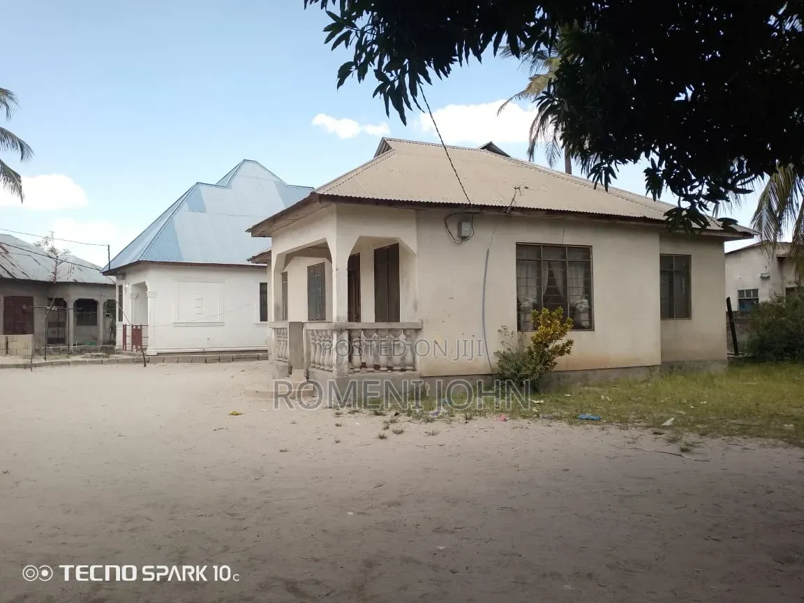 4bdrm House in Tanzania Daresalaam., Ilala for sale