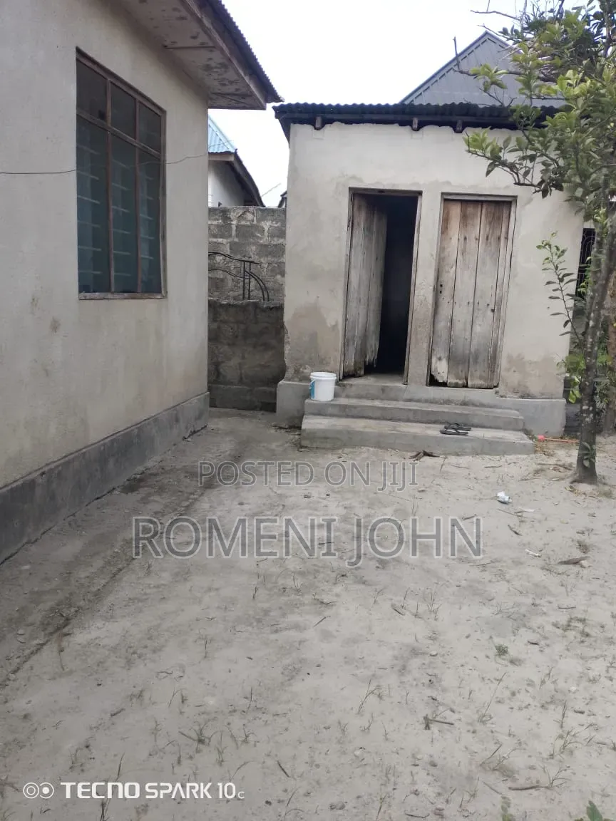 4bdrm House in Tanzania Daresalaam., Ilala for sale