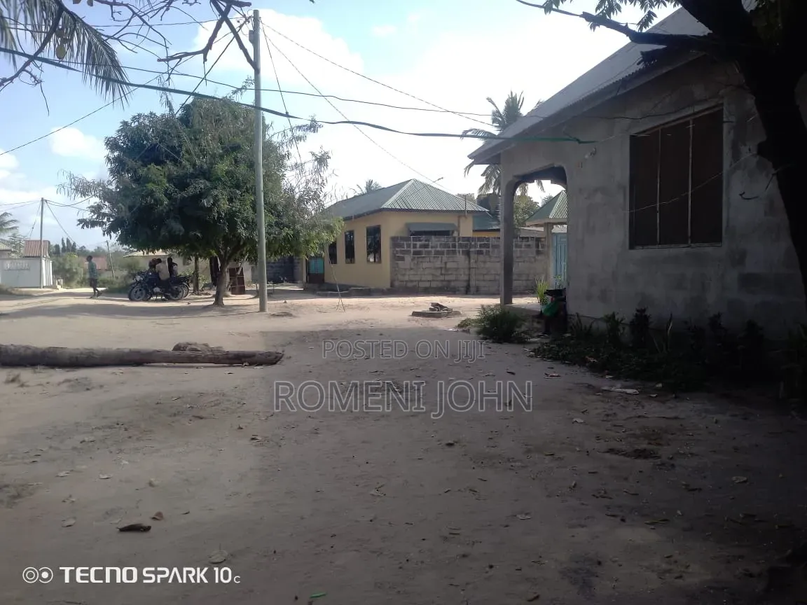 5bdrm House in Tanzania Daresalaam., Ilala for sale