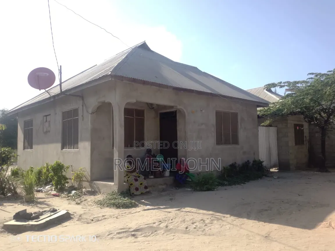 5bdrm House in Tanzania Daresalaam., Ilala for sale
