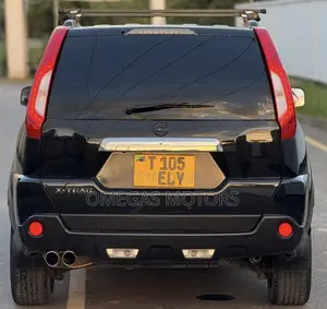 Nissan X-Trail 2.0 Petrol XE 2012 Black