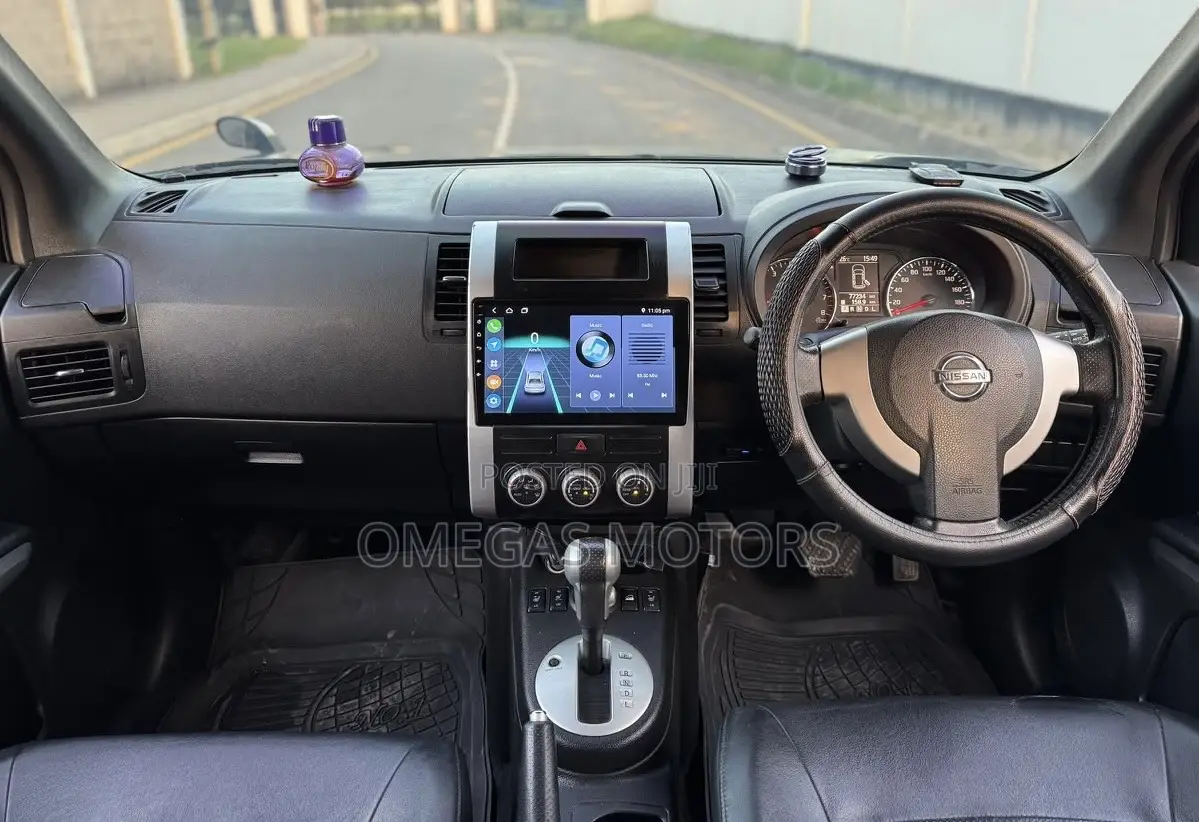 Nissan X-Trail 2.0 Petrol XE 2012 Black