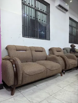 Sofa Set 3:2:1:1,mimba Ya Mbuzi Shape