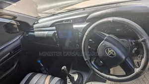 Toyota Hilux 2017 White
