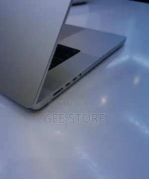 Laptop Apple MacBook Pro 2023 M2 Pro 16GB Apple M2 SSD 512GB