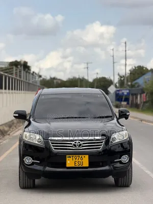 Toyota Vanguard 2012 Black