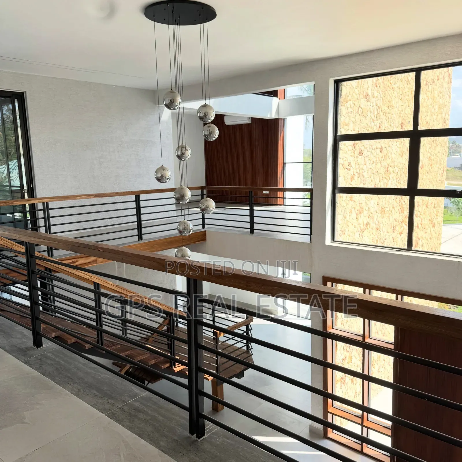 6bdrm Maisonette in Bahari Beach, Kinondoni for sale