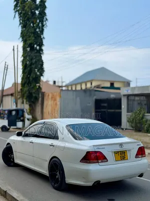 Toyota Crown 2007 White