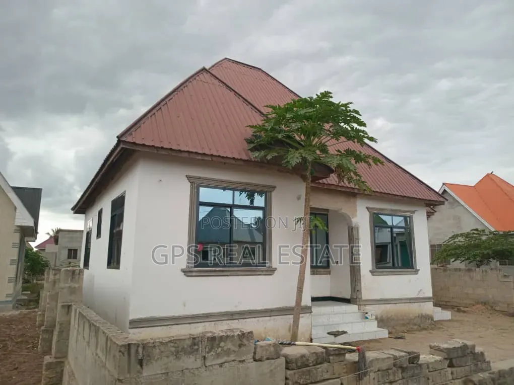 3bdrm House in Chanika Zingiziwa, Ilala for sale