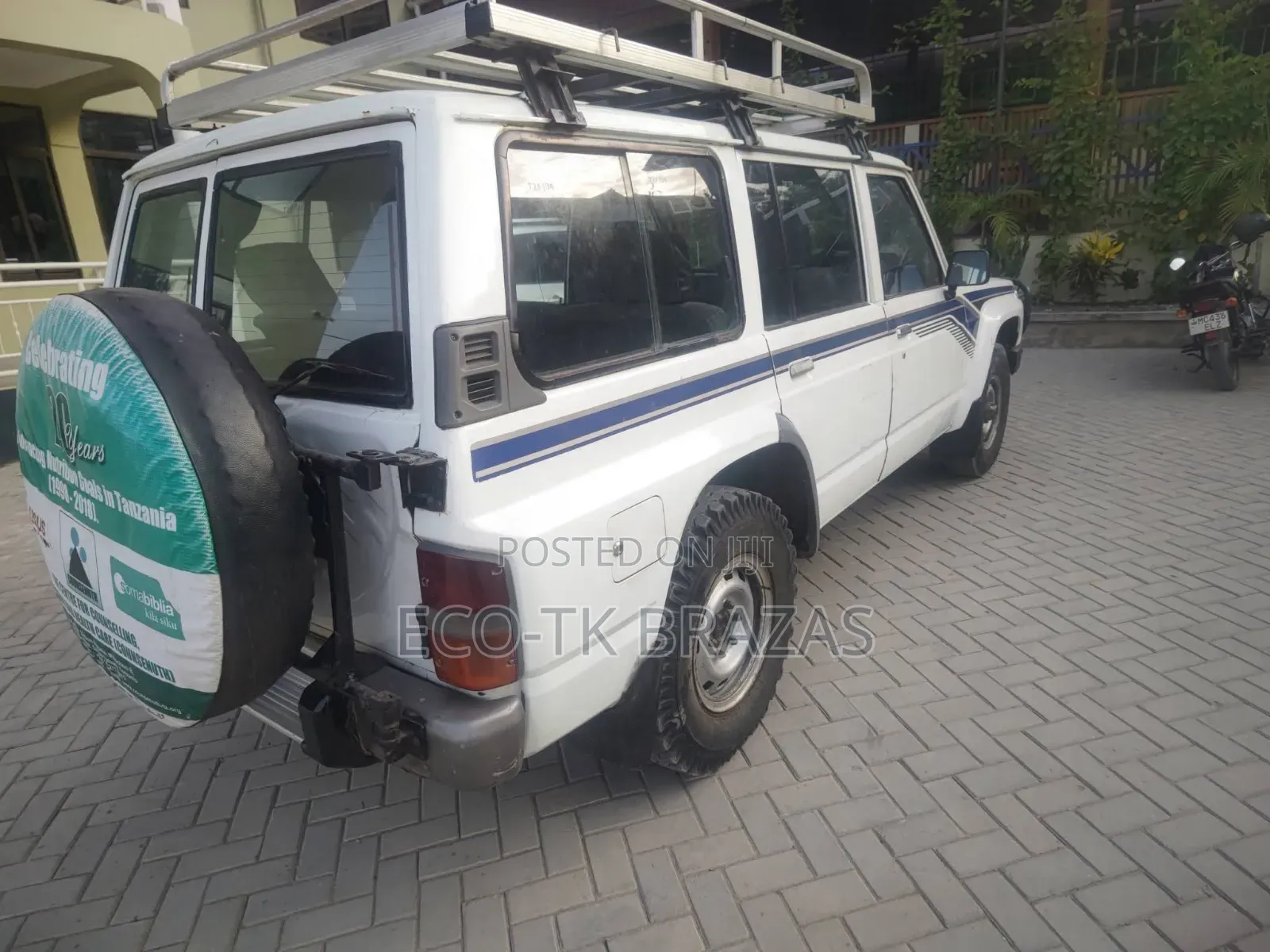 Nissan Patrol 2001 White