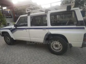Nissan Patrol 2001 White
