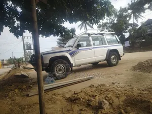 Nissan Patrol 2001 White