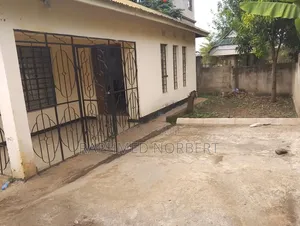3bdrm House in Tanzania Realestates, Njiro for rent